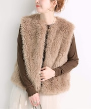 FUR VEST