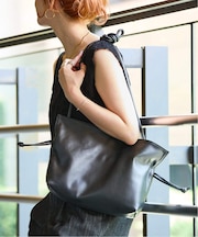 AULENTTI / オウレンティ 2WAYレザーバッグ