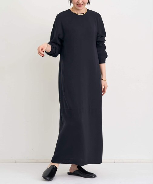 MINIMAL DRESS