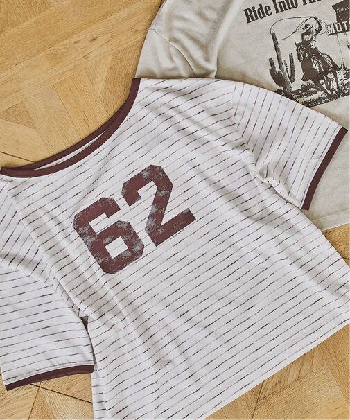 HOWIECLOTHING×FRAMeWORKナンバリングT