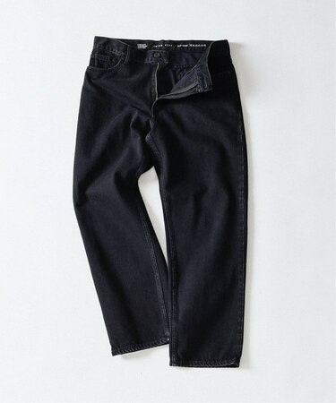 SLIM TAPERED JEANS