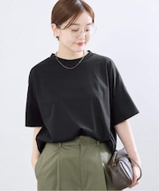 ボトルネック ラウンドTシャツ
