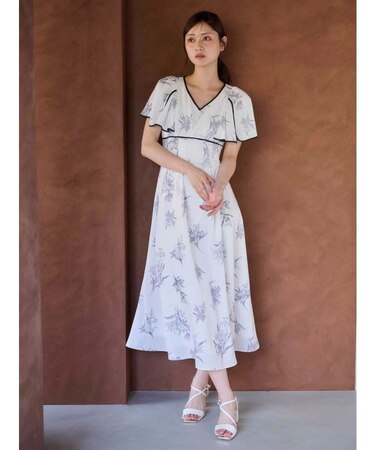 パイピングフラワーワンピース