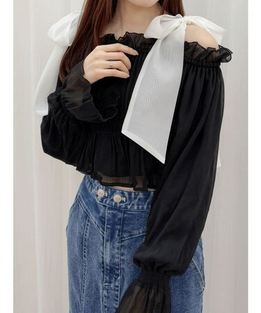 ショルダーリボンオフショルブラウス