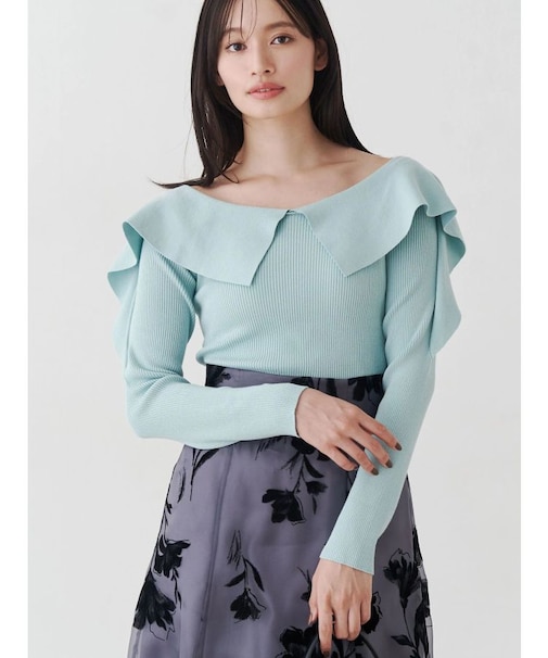 ペプラムラッフルコンパクトニット