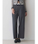折返しベルトパンツ