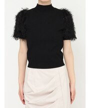 フェザースリーブニット