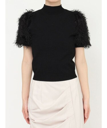 フェザースリーブニット