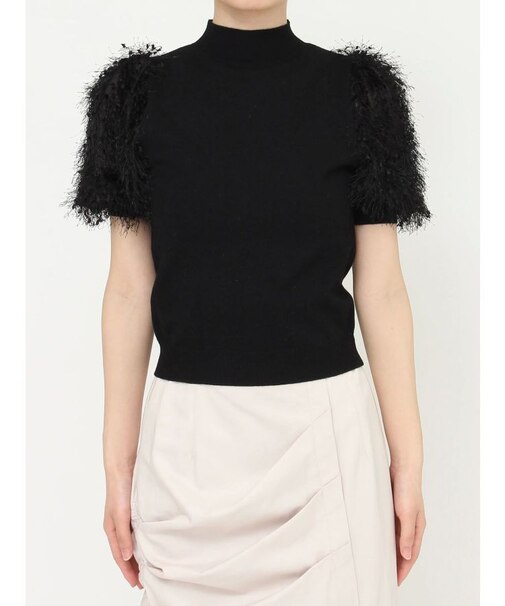 フェザースリーブニット