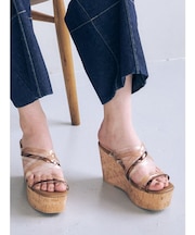 クリアチューブウェッジサンダル