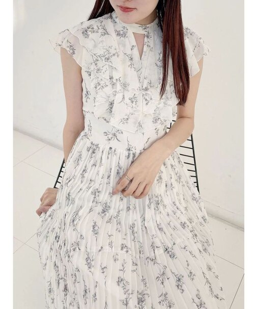 ラッフルプリーツティアードワンピース