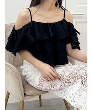 オフショルフリルブラウス