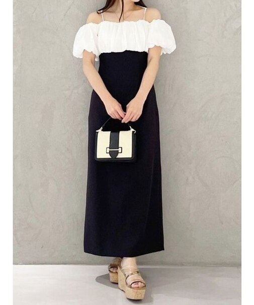 ボリュームバックリボンタイトワンピース