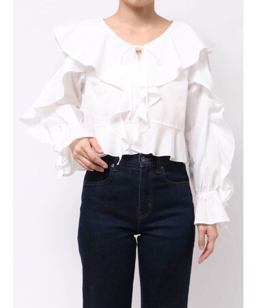 ラッフルブラウス