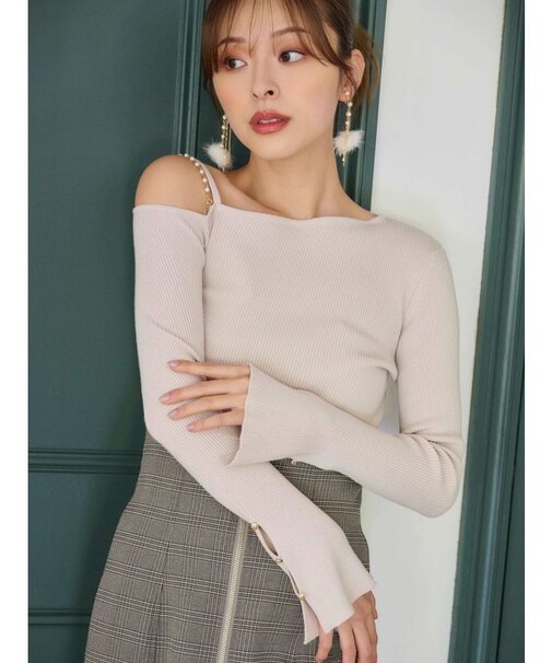 アシメパールチェーンワンショルニット