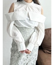 オフショルダーボリュームスリーブブラウス