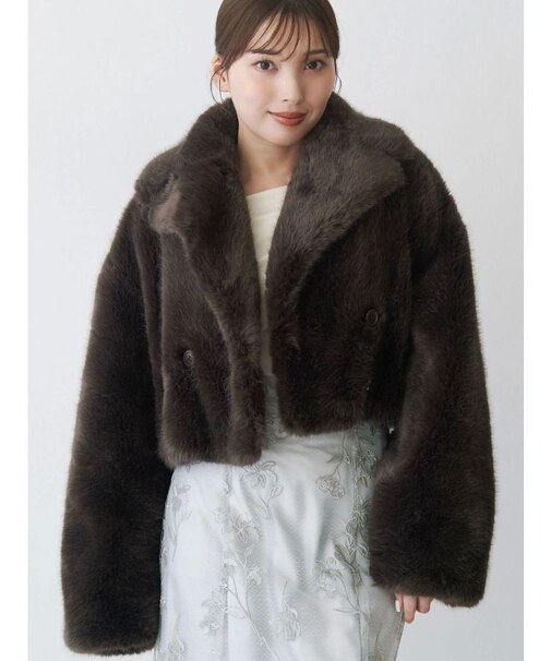 テーラードカラーフェイクファーショートコート