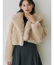 テーラードカラーフェイクファーショートコート