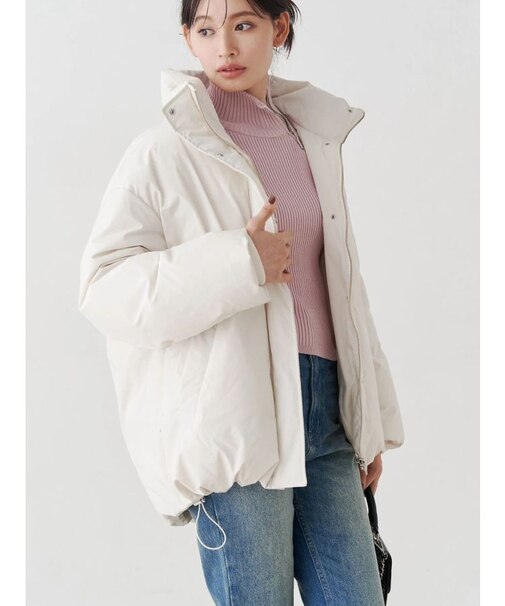 スタンドカラーミドルダウンコート