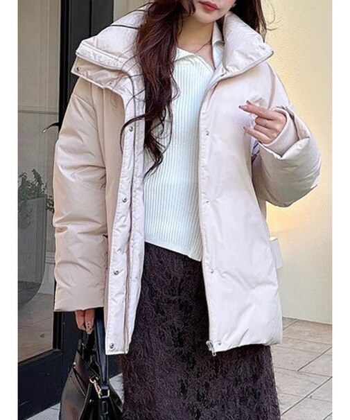 スタンドカラーミドルダウンコート