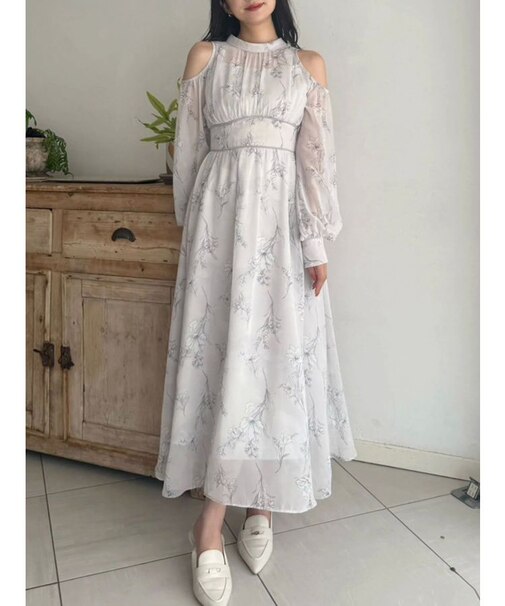 花柄バックレースアップロングスリーブワンピース