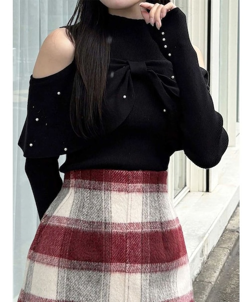 オフショルリボンパールニット