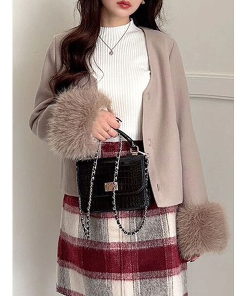 フェイクファー付きノーカラーショートコート