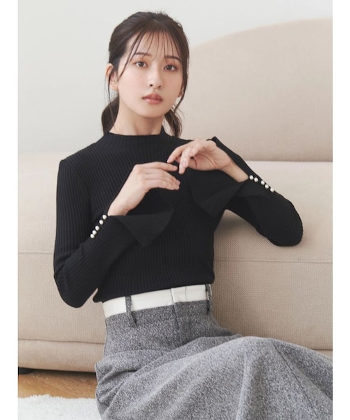 【追加生産】フレアスリーブハイネックリブニット