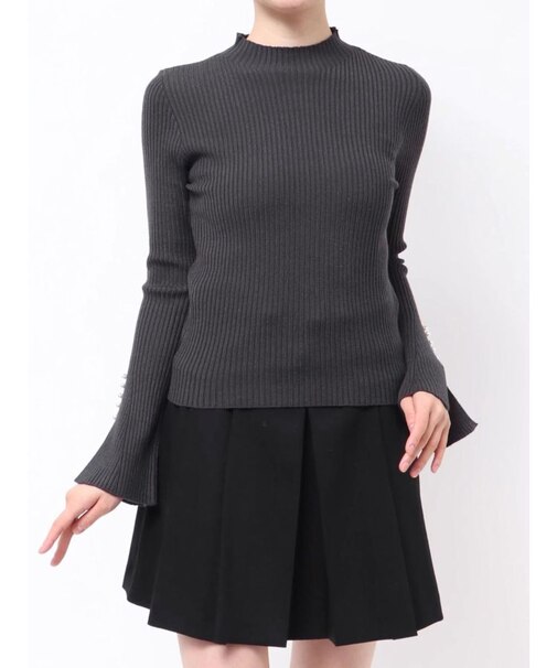 【追加生産】フレアスリーブハイネックリブニット