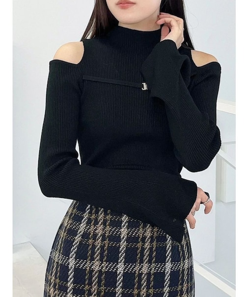 ショルダースリットナローストラップニット