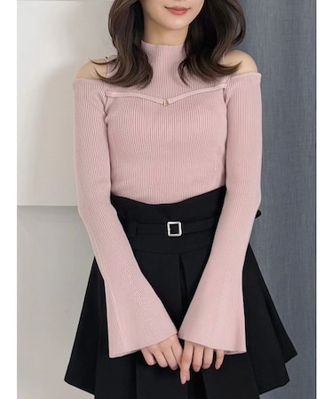 ショルダースリットナローストラップニット