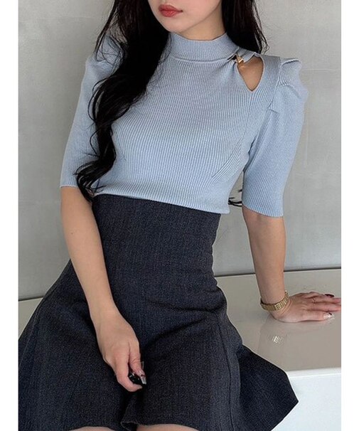 モチーフパーツカットアウトニット