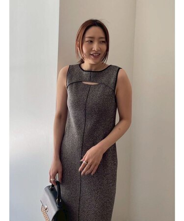 カットアウトニットワンピース