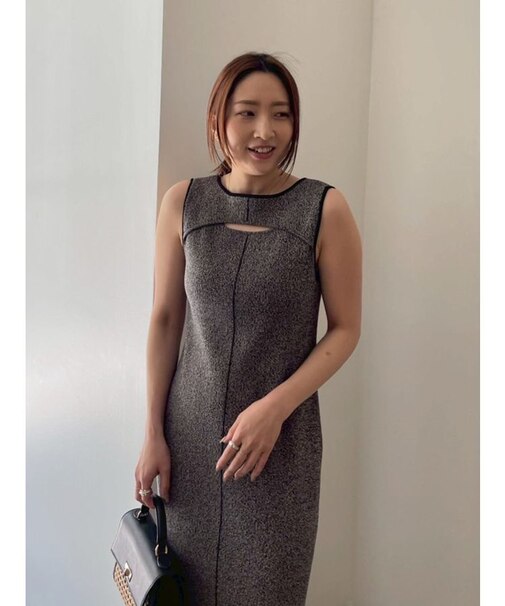 カットアウトニットワンピース