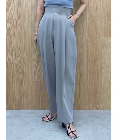 コクーンシルエットパンツ