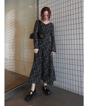 ヴィンテージフラワーフレアスリーブワンピース