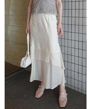 セミシアーティアードスカート