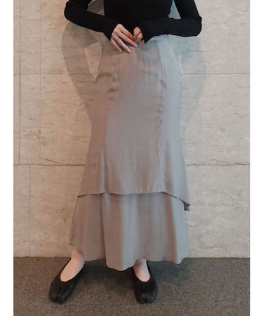セミシアーティアードスカート