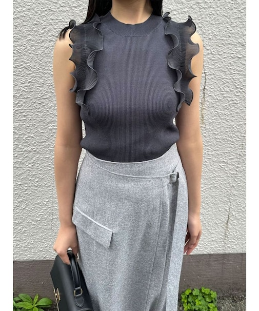 プリーツフリルニットプルオーバー