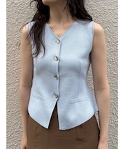 メタルボタンデザインニットベスト