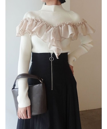 バイカラーラッフルニットプルオーバー