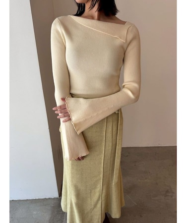 アシンメトリーラペルリブニットプルオーバー