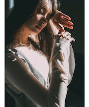 フレアスリーブチュールトップス