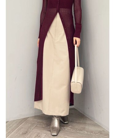 オーバーハイウエストスカート