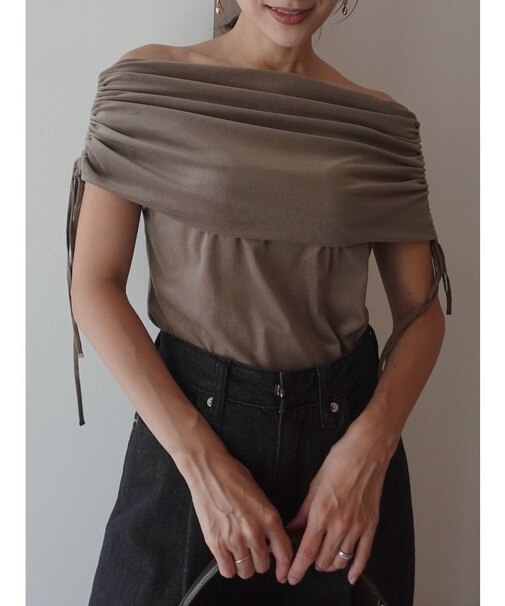 ライトベロアオフショルトップス