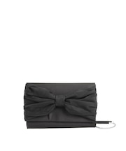 サテンリボンクラッチバッグ