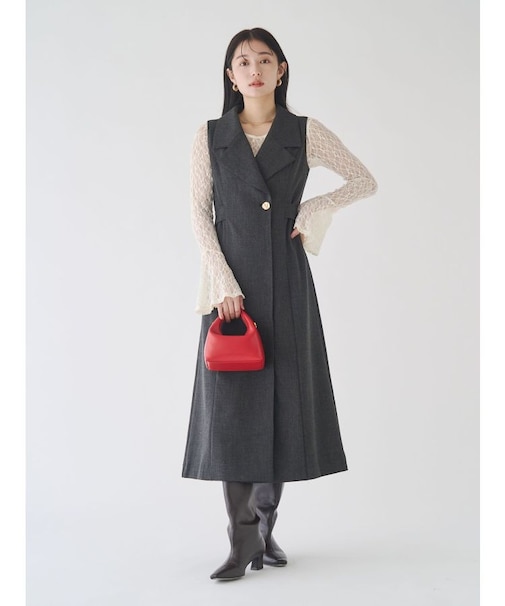 メタルボタンテーラードジャンパースカート