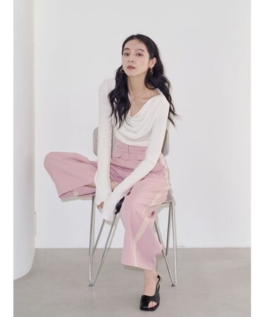 フロントジップラインパンツ