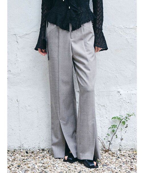 センタースリットフレアパンツ