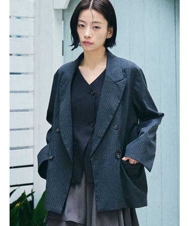 カフスダブルテーラードジャケット